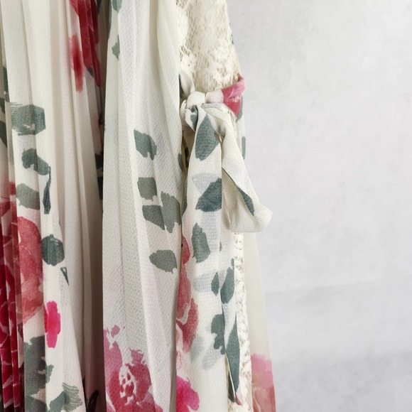 Free People Pleated Minidress Size Small Lace Trim Floral  Flare Tank Style - Picture 6 of 10